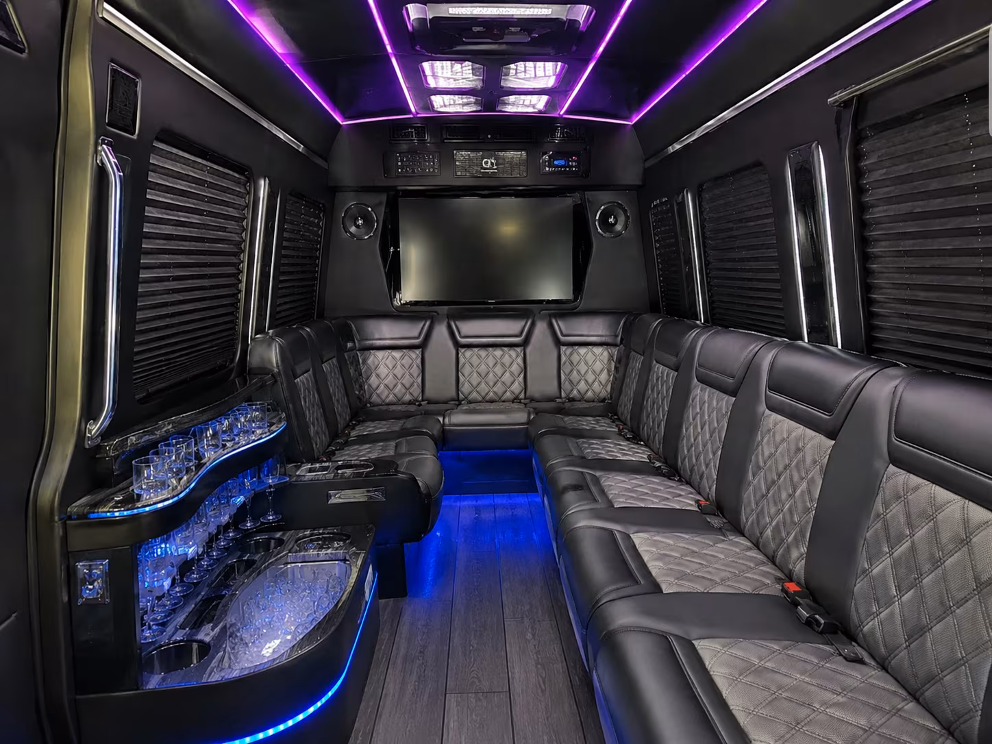 bus rentals for college basketball and hockey games across new england
