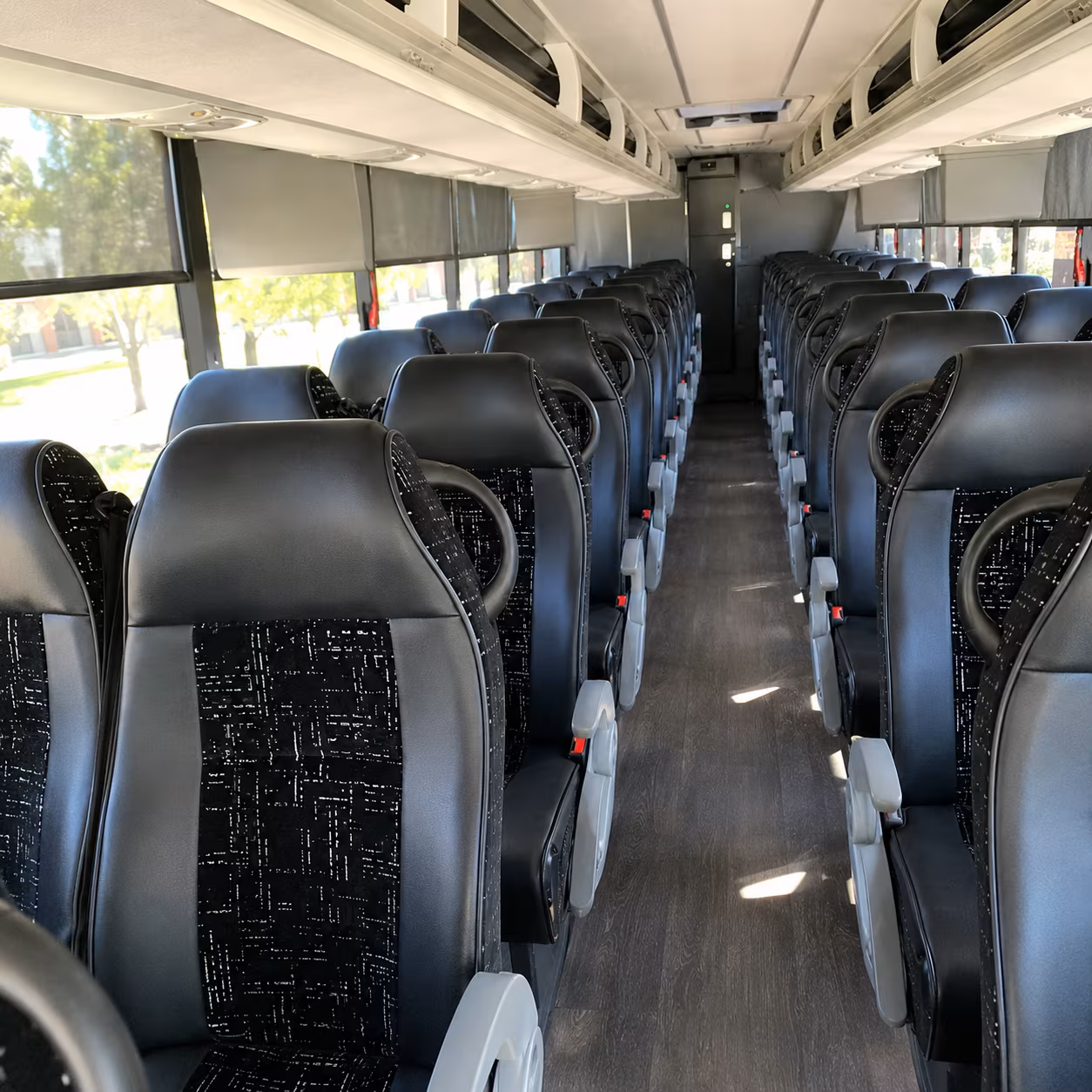 charter buses for stem and aquarium field trips from pawtucket