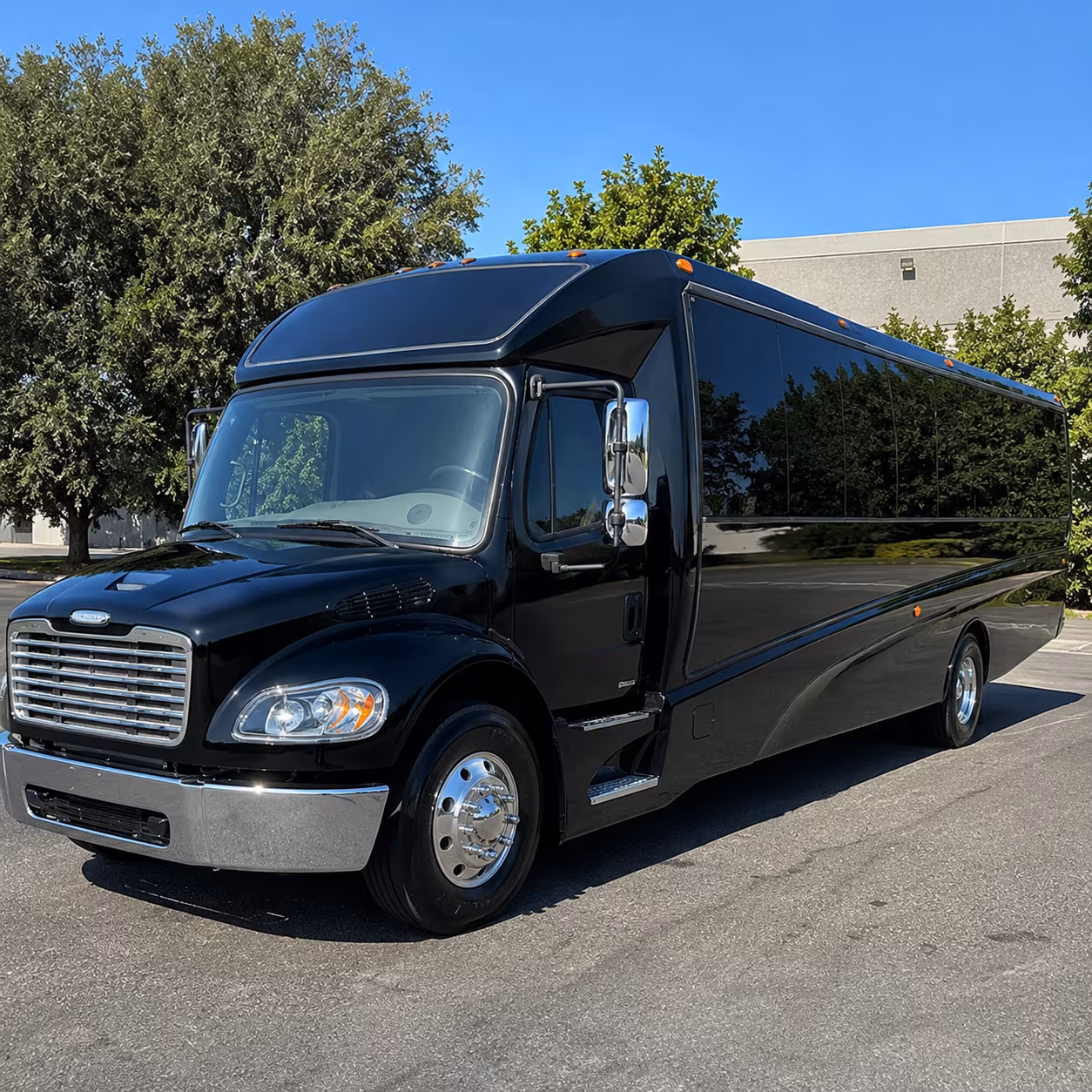 pawtucket 25 passenger minibus